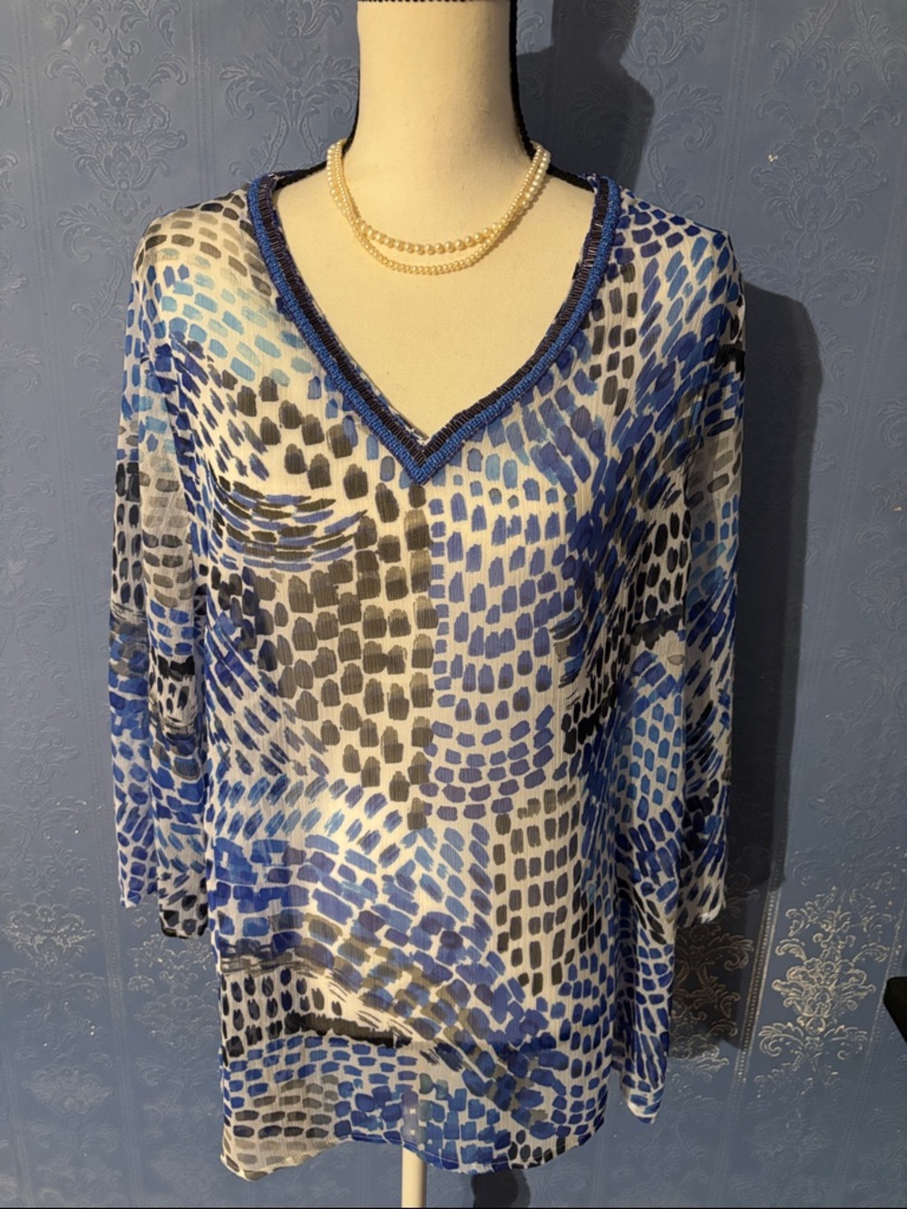 Chico's Blue and White Abstract V-Neck Tunic